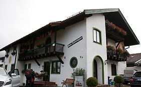 Ferienwohnungen Gaestehaus Sonnenkreis